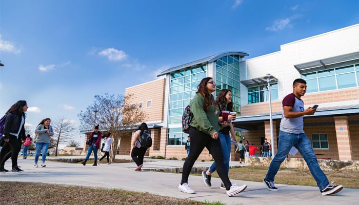 Reshaping-Students-0117-350x200.jpg