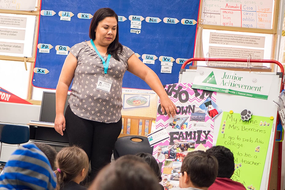 PAC-SCS-932x621-TeachingProgram.jpg