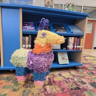 Library mascot, Biblio